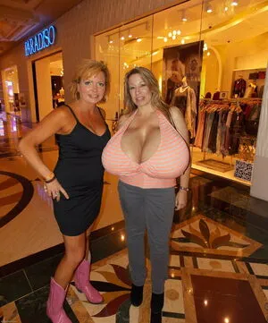 Chelsea Charms OnlyFans Leaked Free Thumbnail Picture - #2fDomi0wtq