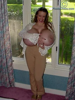 Chelsea Charms OnlyFans Leaked Free Thumbnail Picture - #3An3Roy5Pc