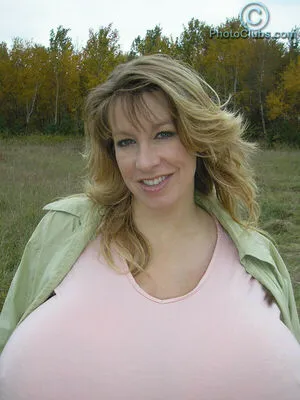 Chelsea Charms OnlyFans Leaked Free Thumbnail Picture - #4GFoaSeTYR