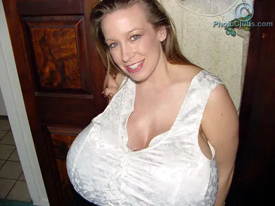 Chelsea Charms OnlyFans Leaked Free Thumbnail Picture - #EpKcsxdsTM
