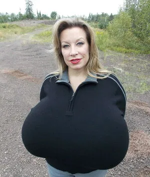 Chelsea Charms OnlyFans Leaked Free Thumbnail Picture - #ONtrR37Mez