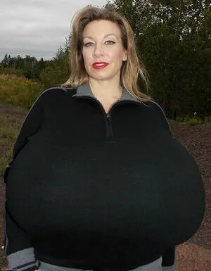 Chelsea Charms OnlyFans Leaked Free Thumbnail Picture - #P3t9tIdisc