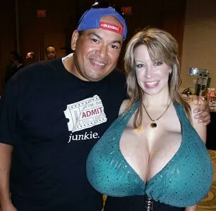 Chelsea Charms OnlyFans Leaked Free Thumbnail Picture - #PkH7XcmBp4