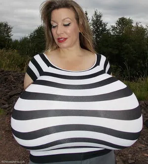 Chelsea Charms OnlyFans Leaked Free Thumbnail Picture - #T824odi23J