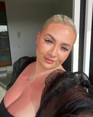 chelsea-leigh OnlyFans Leaked Free Thumbnail Picture - #djNCZXIyQT