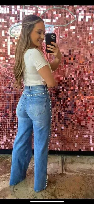 Chelsea Sommers OnlyFans Leaked Free Thumbnail Picture - #1xw3poy9YW