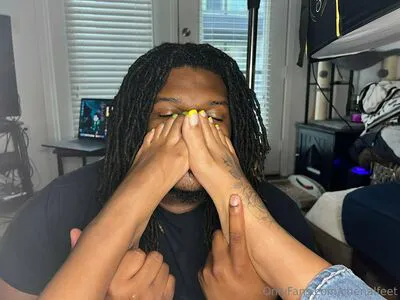Chenalfeet OnlyFans Leaked Free Thumbnail Picture - #9B42SawJyd