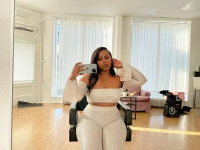 Cherrie OnlyFans Leaked Free Thumbnail Picture - #4DAysZib92