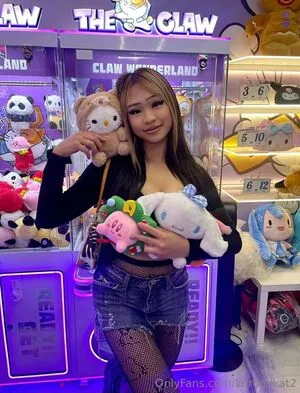 Cherrykattt2 OnlyFans Leaked Free Thumbnail Picture - #79Fig5C1V1