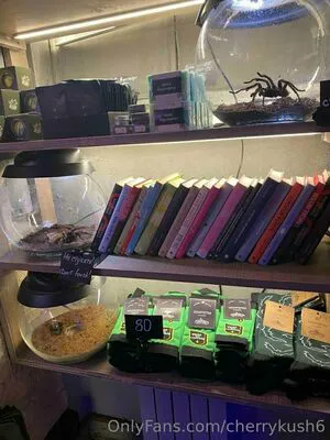 Cherrykush6 OnlyFans Leaked Free Thumbnail Picture - #f3cambzY63