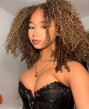 Chevelly OnlyFans Leaked Free Thumbnail Picture - #CMBbfLo5W0