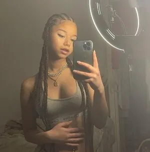 Chevelly OnlyFans Leaked Free Thumbnail Picture - #P5SVCBNWt2