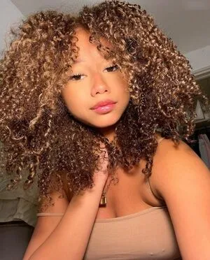 Chevelly OnlyFans Leaked Free Thumbnail Picture - #yvldDZJaoM