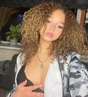 Chevelly OnlyFans Leaked Free Thumbnail Picture - #zJeiU1cZag