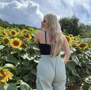 Chiara Pontius OnlyFans Leaked Free Thumbnail Picture - #9ZTQVOxWc1