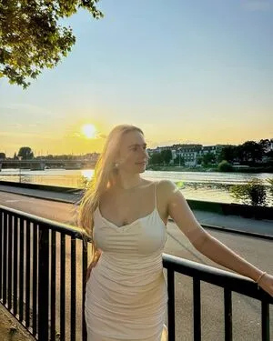 Chiara Pontius OnlyFans Leaked Free Thumbnail Picture - #FNi3P6UtJA