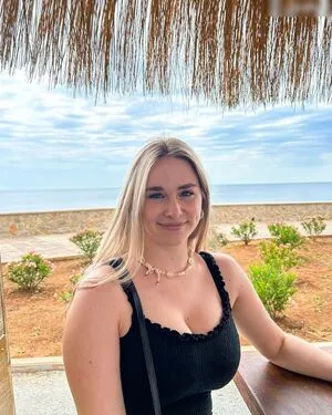 Chiara Pontius OnlyFans Leaked Free Thumbnail Picture - #P6WEcOgsid