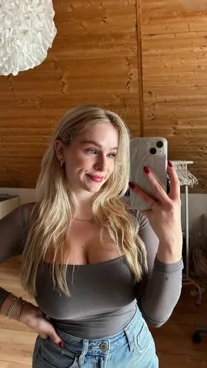 Chiara Pontius OnlyFans Leaked Free Thumbnail Picture - #mh6ACIbKVf
