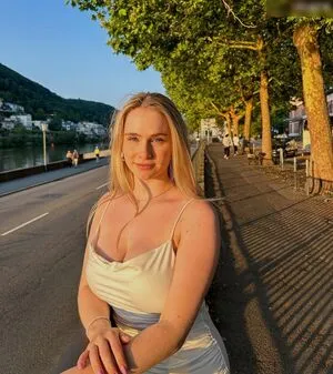 Chiara Pontius OnlyFans Leaked Free Thumbnail Picture - #o16YkoarG4
