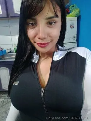 Chiarafiore98 OnlyFans Leaked Free Thumbnail Picture - #d1E7VoB3z0