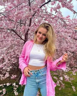 Chiaratews OnlyFans Leaked Free Thumbnail Picture - #CElQfUTUs1