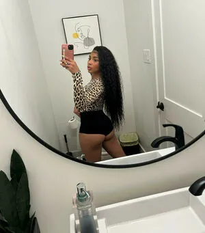 Chicagohottieee OnlyFans Leaked Free Thumbnail Picture - #LO8BvAAApC