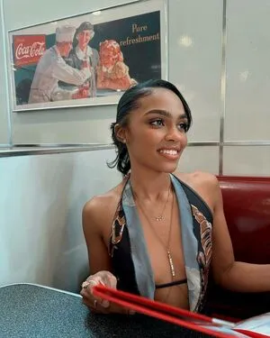 China Anne Mcclain OnlyFans Leaked Free Thumbnail Picture - #55NZp42nKd