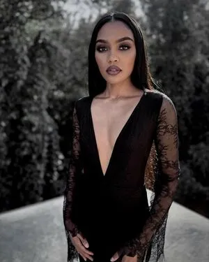 China Anne Mcclain OnlyFans Leaked Free Thumbnail Picture - #Wat3OZlH11