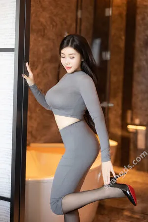 China Xiuren OnlyFans Leaked Free Thumbnail Picture - #P1XEA9l0S7