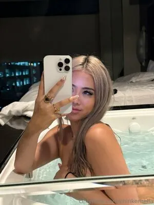 Chinkerbella OnlyFans Leaked Free Thumbnail Picture - #znMbW2U2Re
