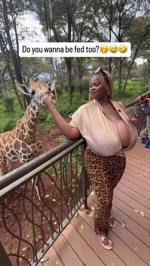 Chioma Lovv OnlyFans Leaked Free Thumbnail Picture - #OdCvuhVwAh