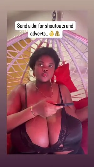 Chioma Lovv OnlyFans Leaked Free Thumbnail Picture - #OfOZr93ck3