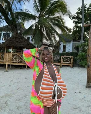 Chioma Lovv OnlyFans Leaked Free Thumbnail Picture - #bHzkmmQNpC