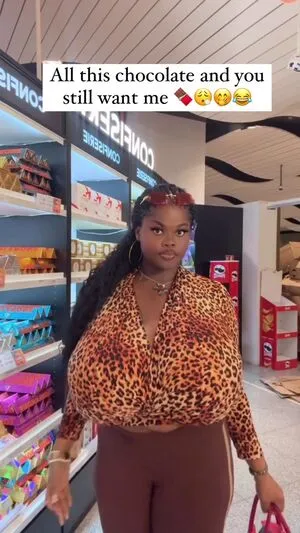 Chioma Lovv OnlyFans Leaked Free Thumbnail Picture - #fV4fzMeu0W