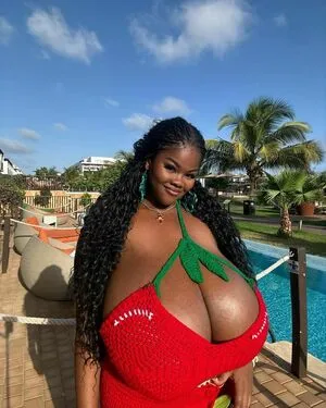 Chioma Lovv OnlyFans Leaked Free Thumbnail Picture - #hLZrv2AnZF