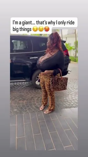 Chioma Lovv OnlyFans Leaked Free Thumbnail Picture - #k2MK3xV8zi