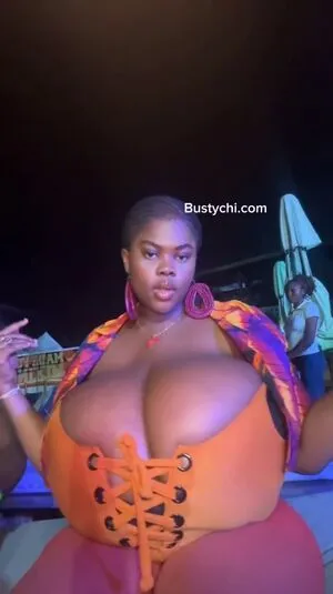 Chioma Lovv OnlyFans Leaked Free Thumbnail Picture - #tke4gxtV8S