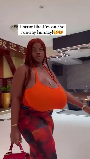 Chioma Lovv OnlyFans Leaked Free Thumbnail Picture - #uR5jvWfv43