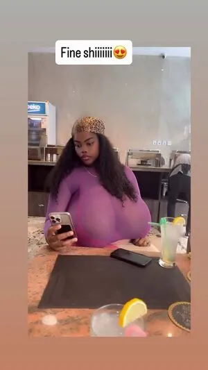 Chioma Lovv OnlyFans Leaked Free Thumbnail Picture - #wlron9drbH