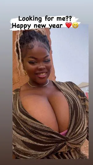 Chioma Lovv OnlyFans Leaked Free Thumbnail Picture - #1X7HmVkU1c