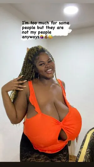 Chioma Lovv OnlyFans Leaked Free Thumbnail Picture - #8BIvbufJkl