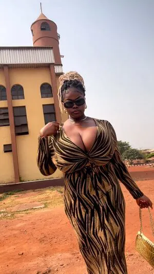 Chioma Lovv OnlyFans Leaked Free Thumbnail Picture - #DDX7ippD8G