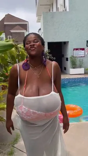 Chioma Lovv OnlyFans Leaked Free Thumbnail Picture - #Oiy30mGxof