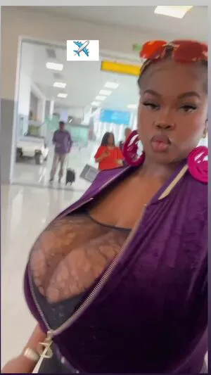 Chioma Lovv OnlyFans Leaked Free Thumbnail Picture - #hJUHU2oykR