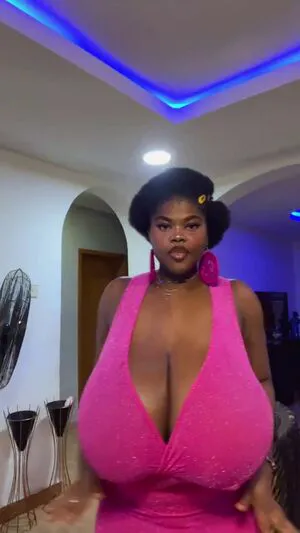 Chioma Lovv OnlyFans Leaked Free Thumbnail Picture - #sNzltxI8Se