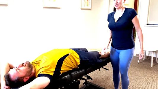 Chiropractor OnlyFans Leaked Free Thumbnail Picture - #hyn82XQgkC