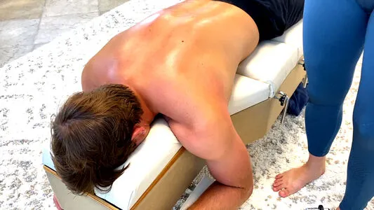 Chiropractor OnlyFans Leaked Free Thumbnail Picture - #TBoF8Vu7JP