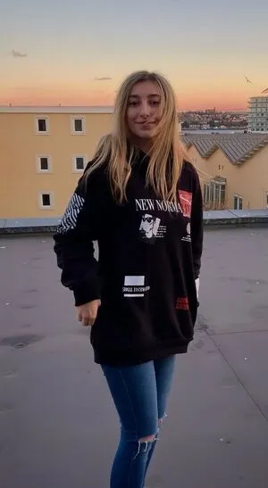 Chlo Matt OnlyFans Leaked Free Thumbnail Picture - #4kTCWgZlcB