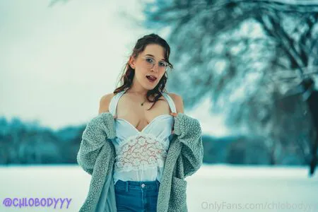 Chlobodyyy OnlyFans Leaked Free Thumbnail Picture - #pAP0e8Arit