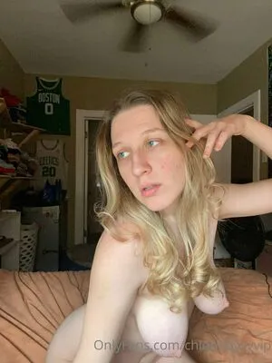 Chlobodyyyvip OnlyFans Leaked Free Thumbnail Picture - #3sWBrFYIwD